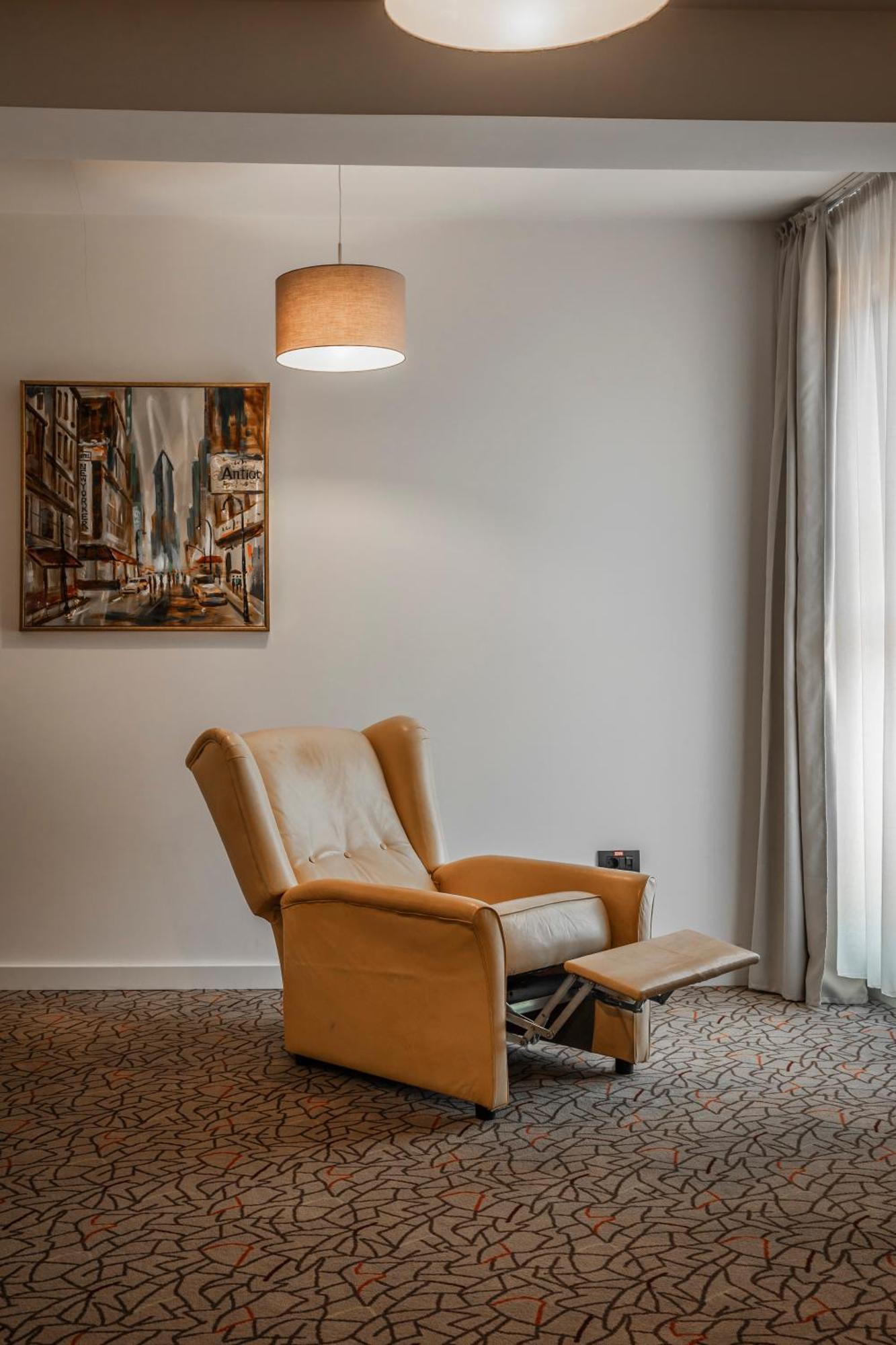 Charm Boutique Hotel Satu Mare Buitenkant foto